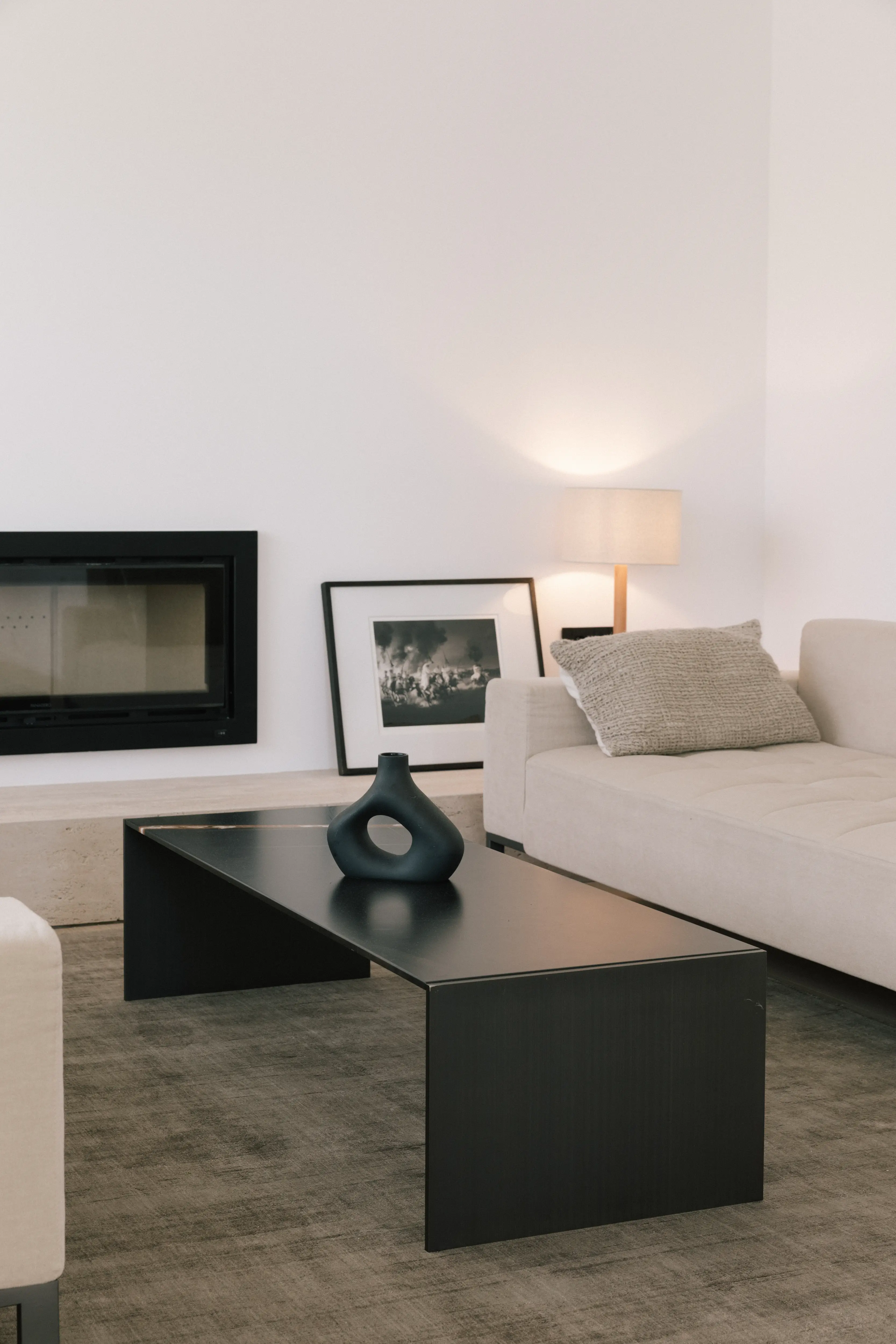 Open-plan living area after villa renovation in Campolivar Valencia image 12