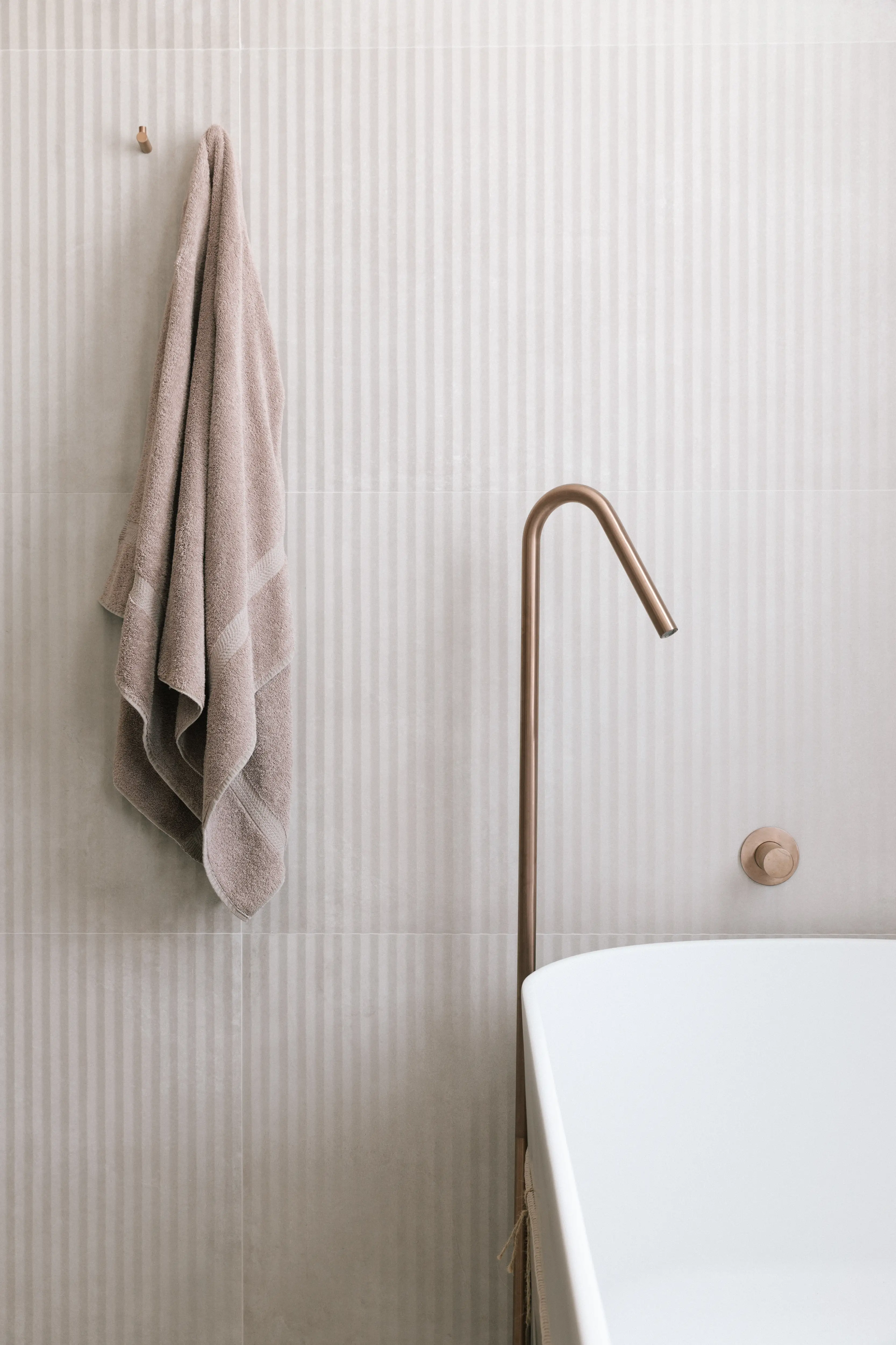 Bathroom renovation detail in Campolivar Valencia image 43