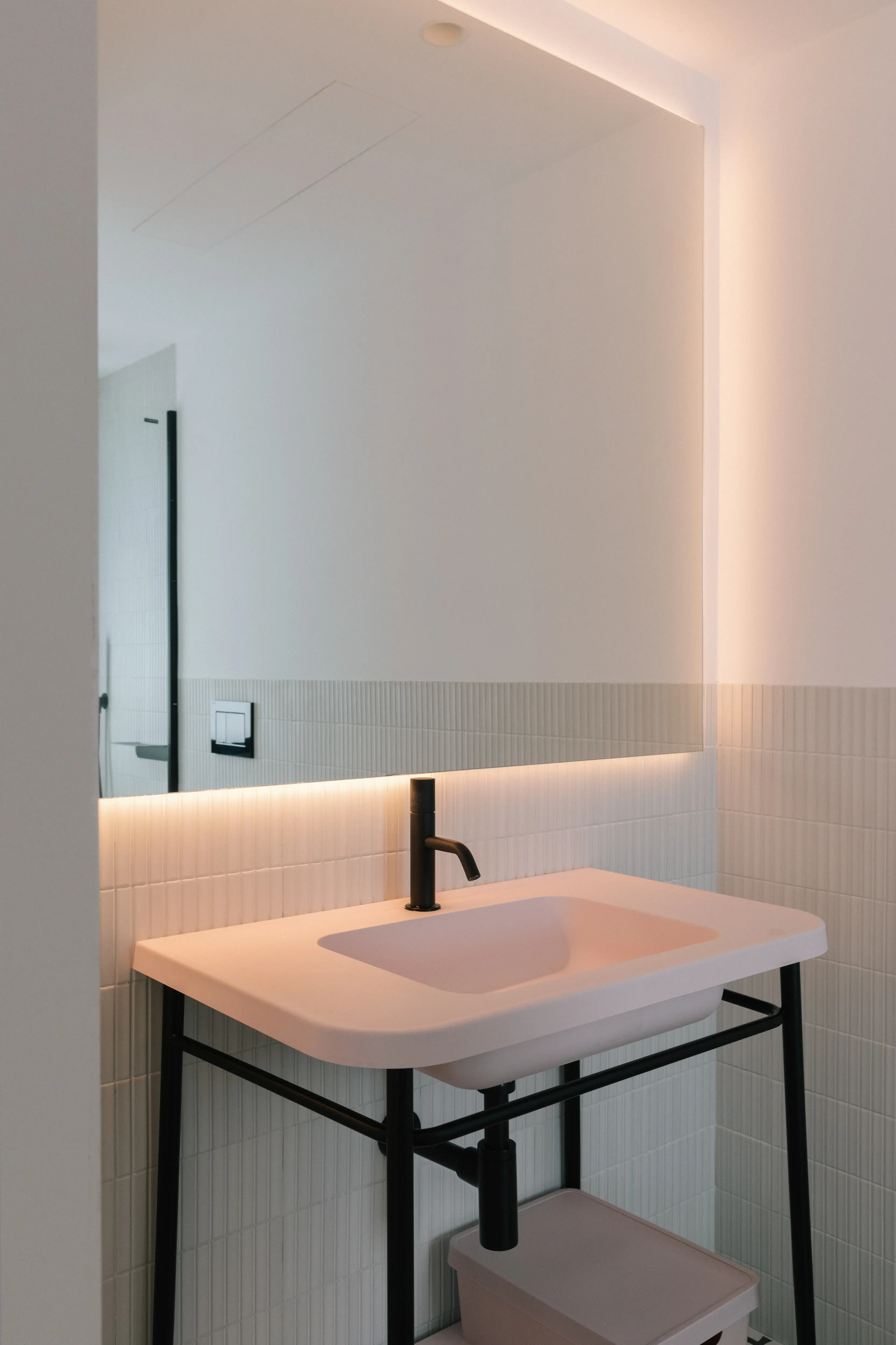 Bathroom renovation detail in Campolivar Valencia image 51
