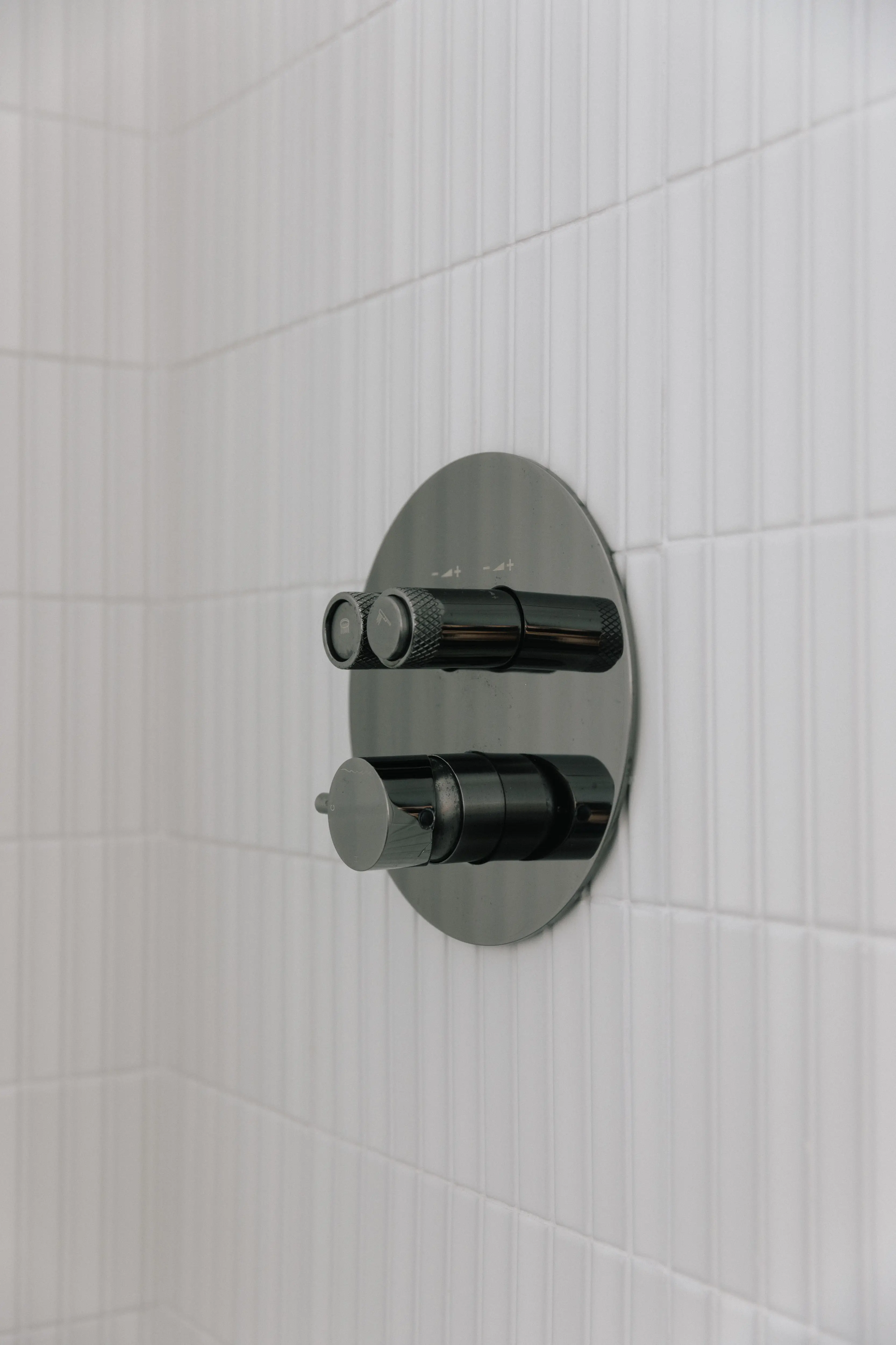 Bathroom renovation detail in Campolivar Valencia image 57