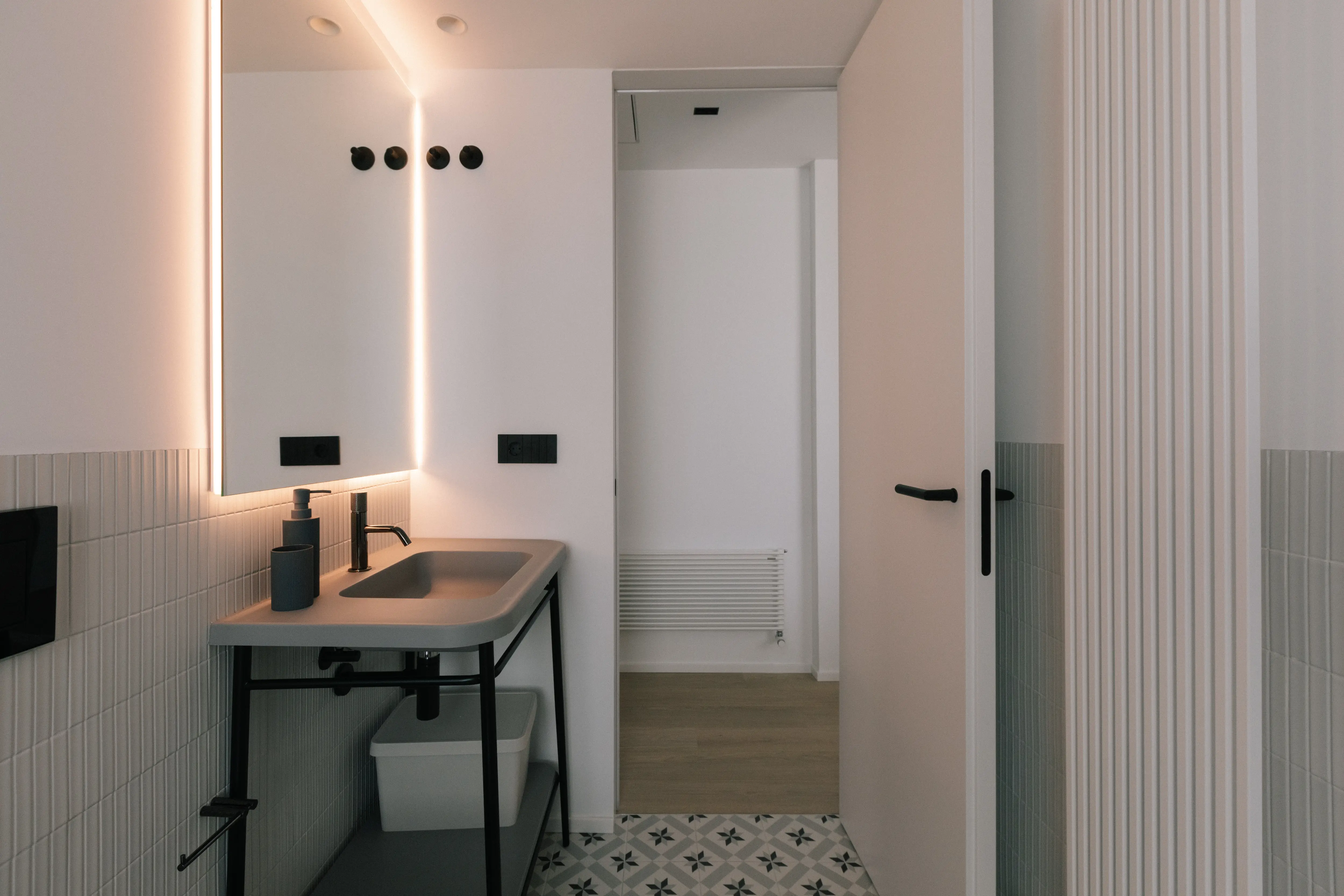Bathroom renovation detail in Campolivar Valencia image 59